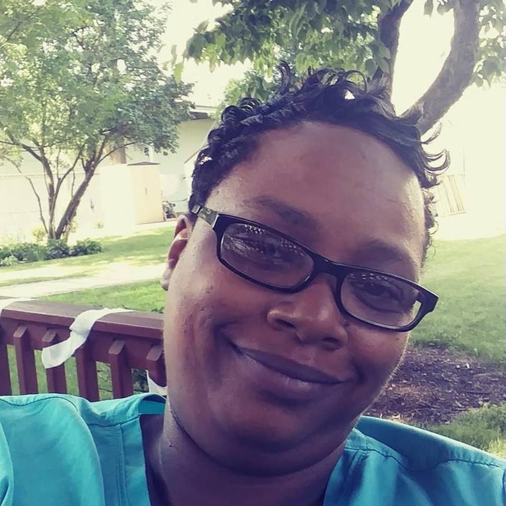 Meet your Posher, Leelee